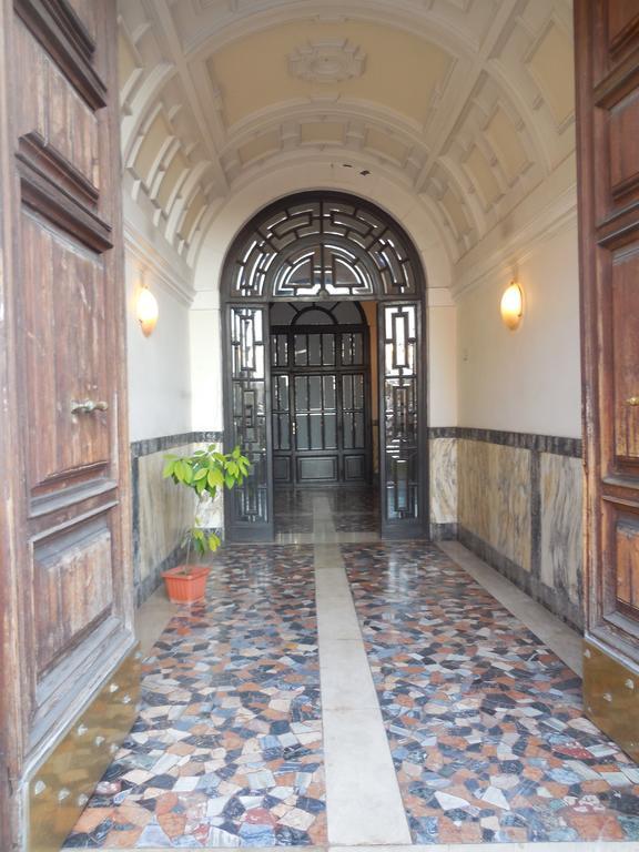 Hotel Domus Laurae Roma Esterno foto