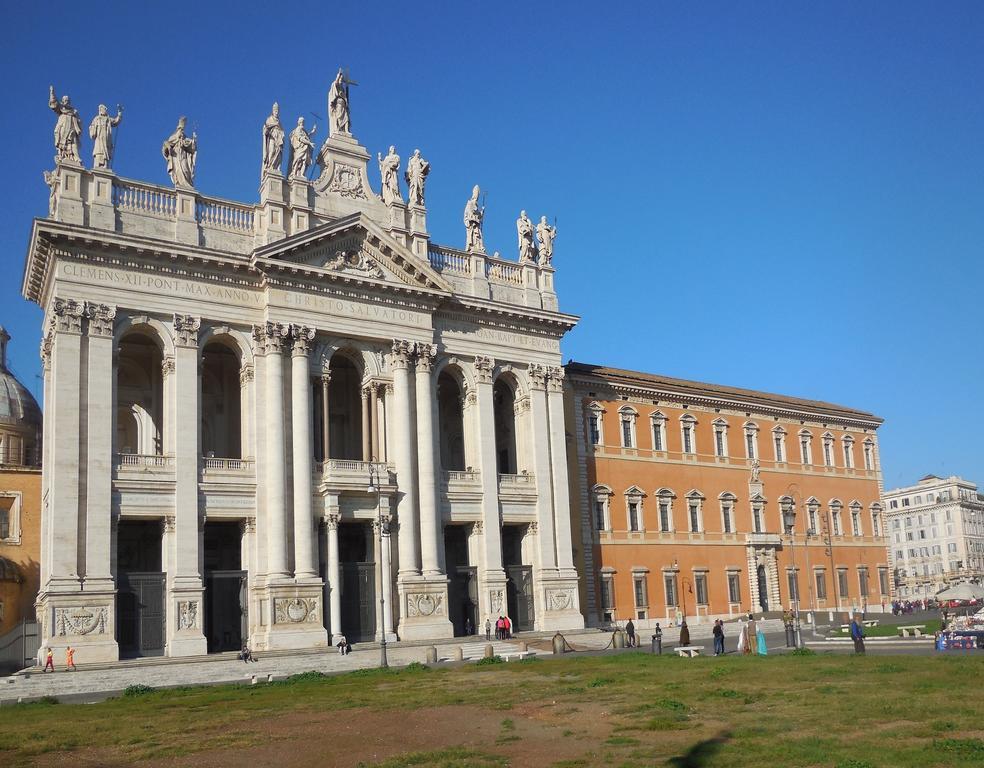 Hotel Domus Laurae Roma Esterno foto