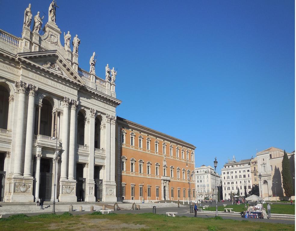 Hotel Domus Laurae Roma Esterno foto