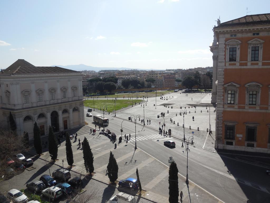 Hotel Domus Laurae Roma Esterno foto