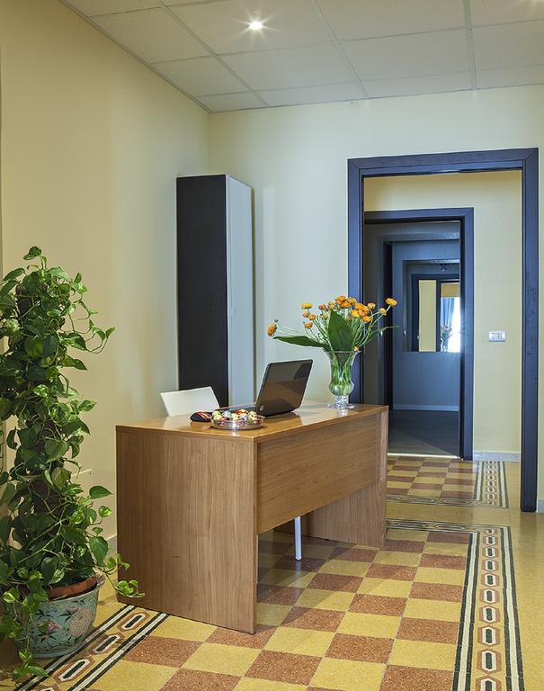 Hotel Domus Laurae Roma Esterno foto